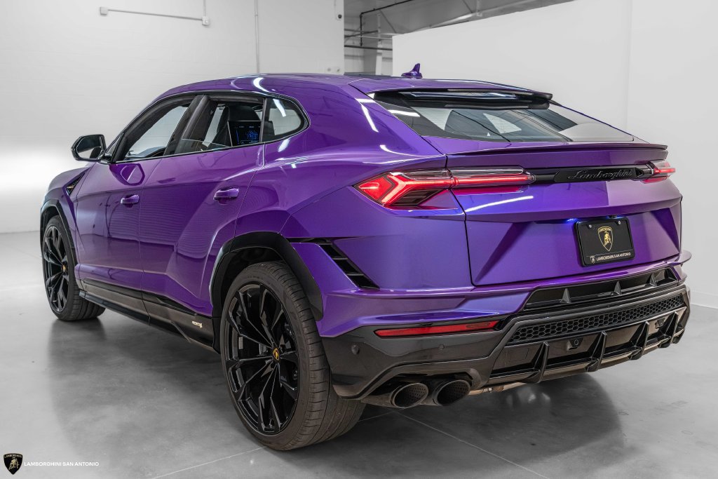 Used 2024 Lamborghini Urus S AWD/4WD image 3