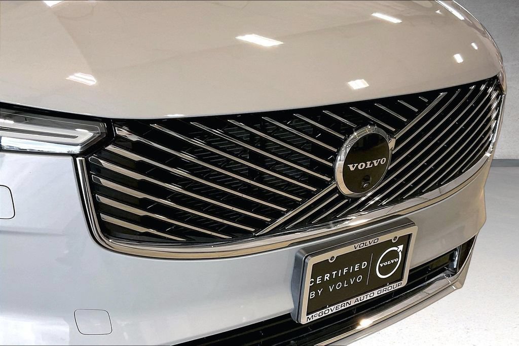 Certified 2025 Volvo XC90 B5 Ultra AWD/4WD image 35