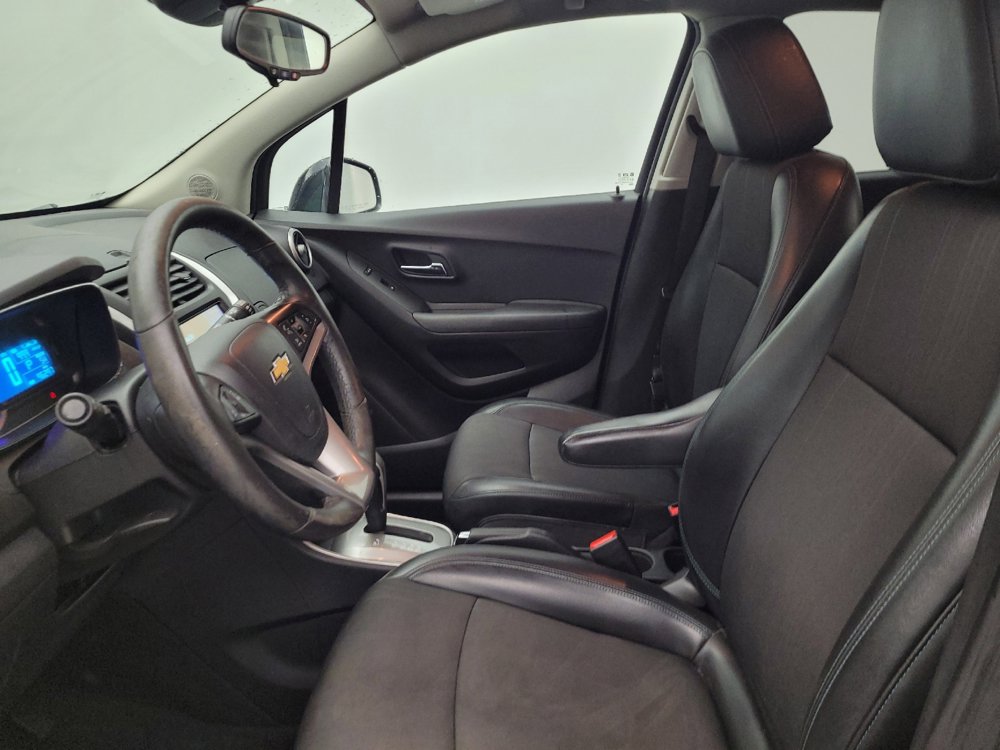 Used 2015 Chevrolet Trax LT w/ LT Plus Package AWD/4WD image 17