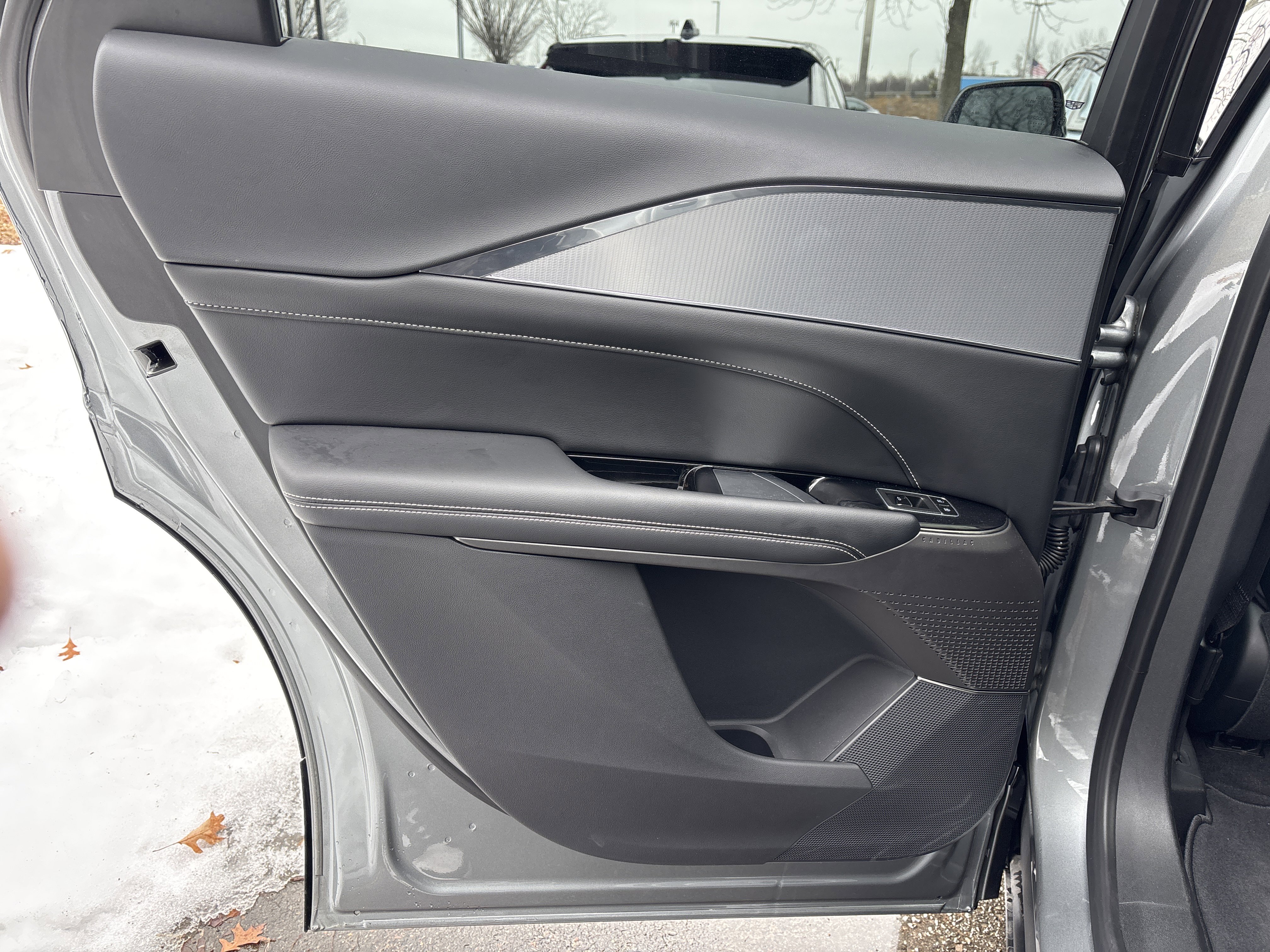 Used 2024 Cadillac Lyriq Tech image 28