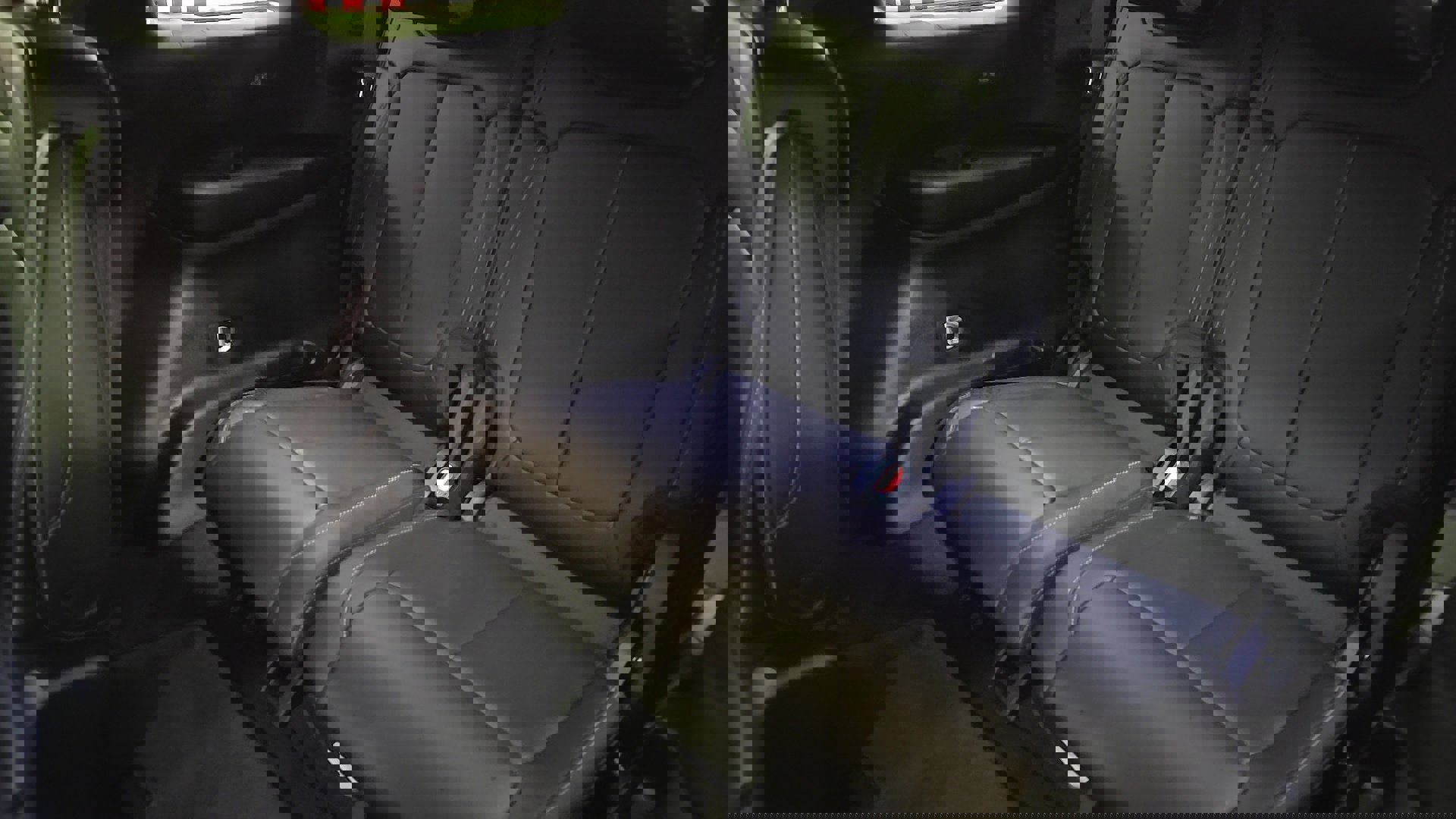 Used 2025 Jeep Grand Cherokee L Limited w/ Black Appearance Package image 13