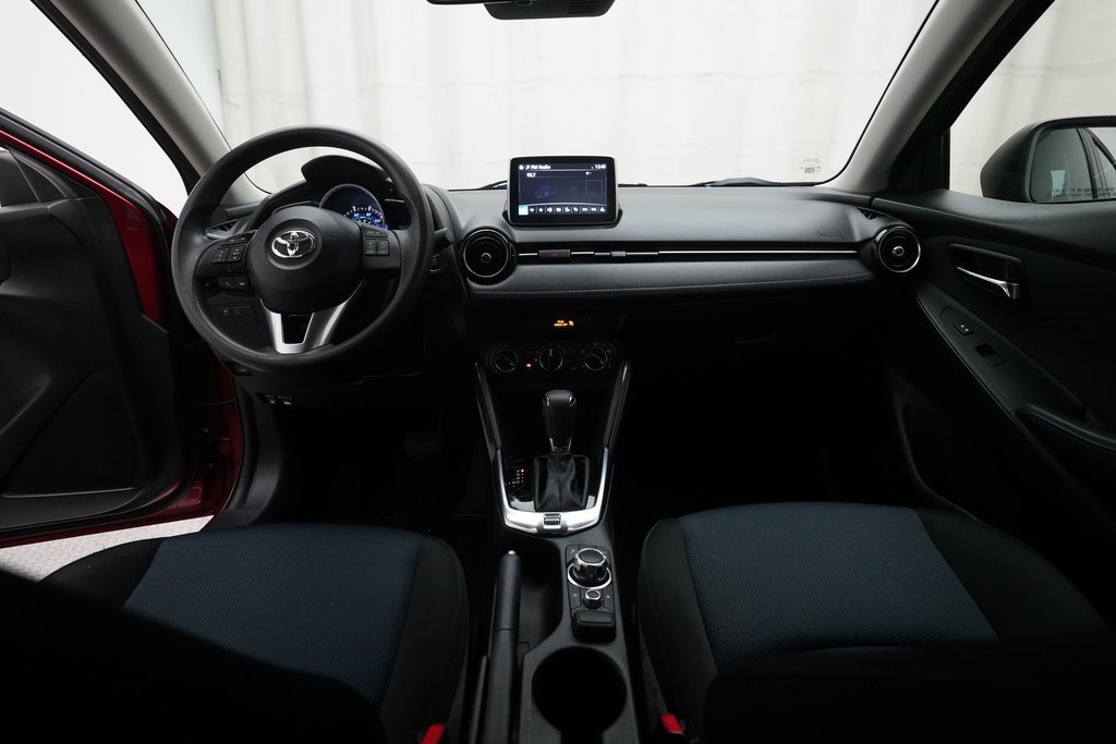 Used 2017 Toyota Yaris iA image 5