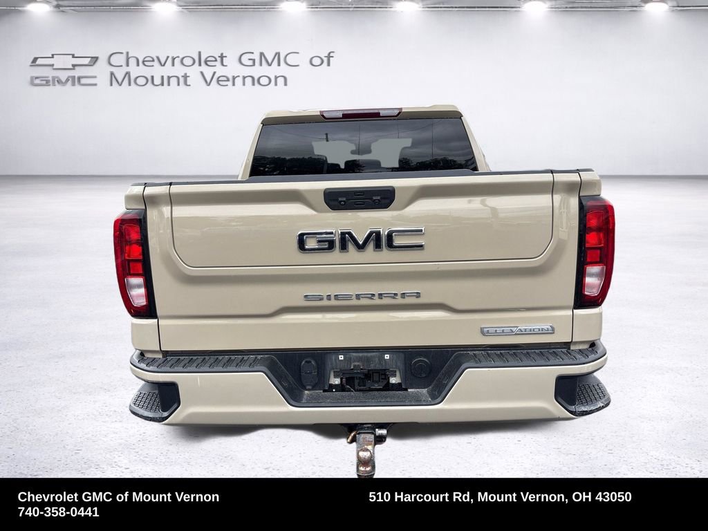 Used 2022 GMC Sierra 1500 Elevation w/ LPO, Elevation Black Package AWD/4WD image 4