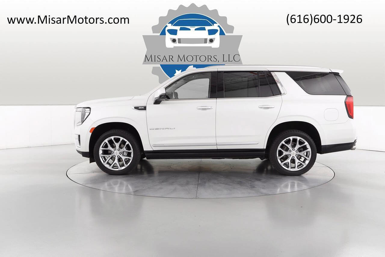 Used 2021 GMC Yukon Denali w/ Denali Premium Package image 7