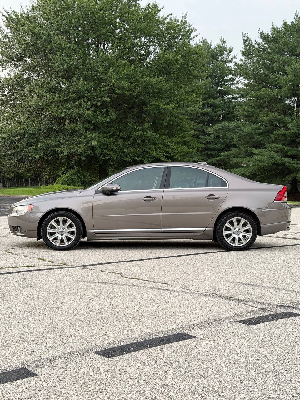Used 2011 Volvo S80 3.2 w/ Climate Pkg FWD image 4