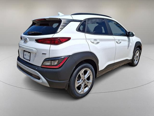 Certified 2022 Hyundai Kona SEL w/ Convenience Package AWD/4WD image 11