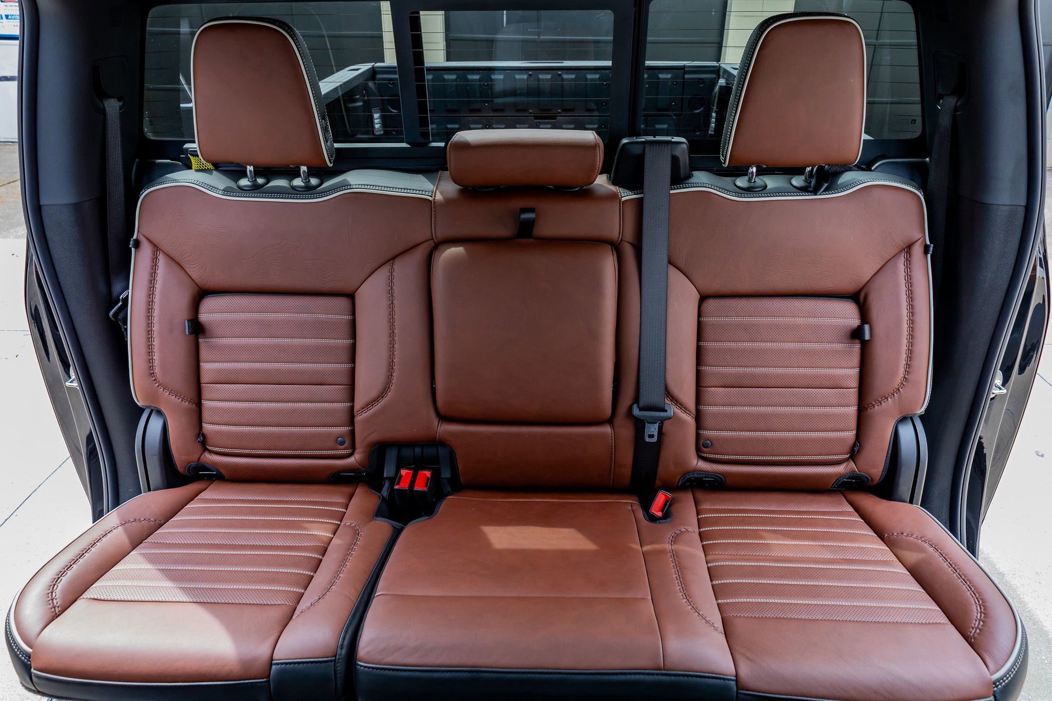 Used 2025 GMC Sierra 2500 Denali Ultimate AWD/4WD image 36