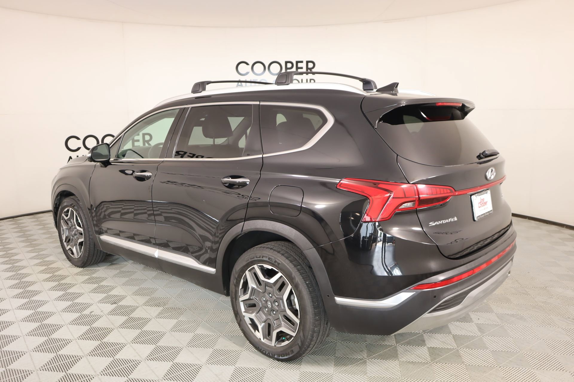 Used 2022 Hyundai Santa Fe Limited w/ Cargo Package FWD image 24