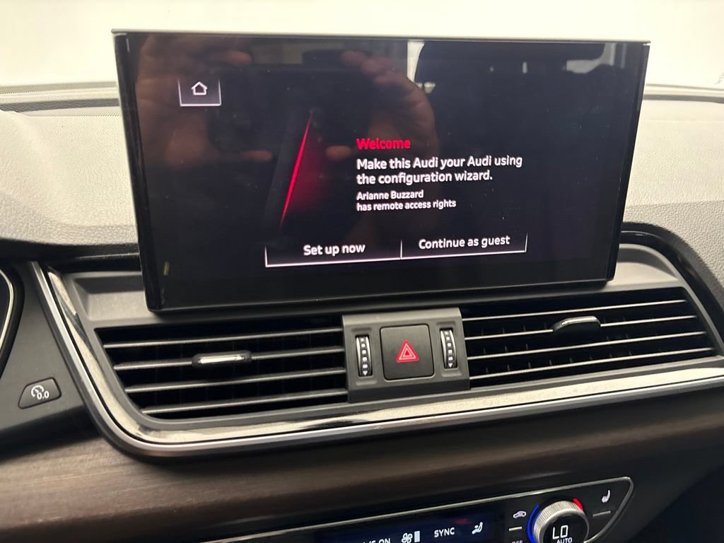 Used 2024 Audi Q5 e Premium w/ Convenience Package AWD/4WD image 33