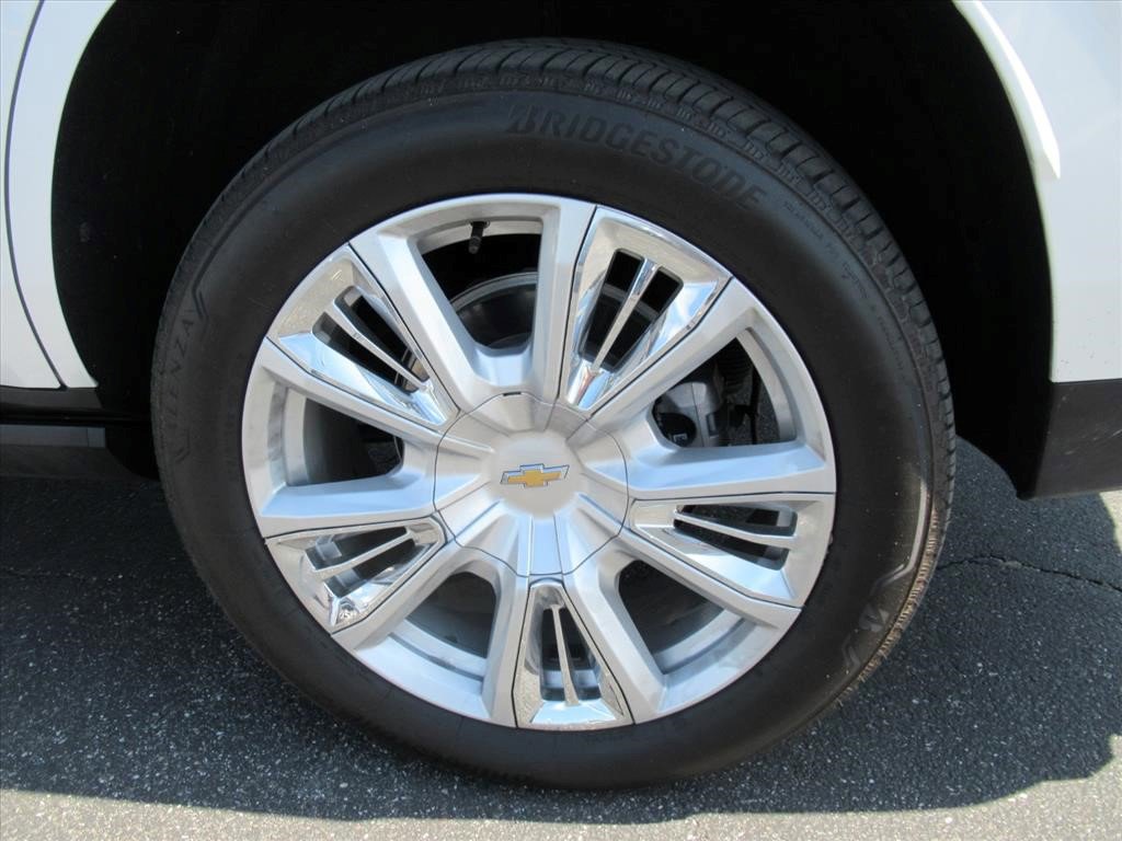 Certified 2024 Chevrolet Tahoe High Country w/ Advanced Technology Package AWD/4WD image 11