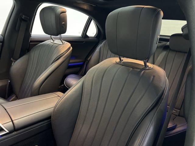 Used 2022 Mercedes-Benz S 500 4MATIC w/ AMG Line Package image 21