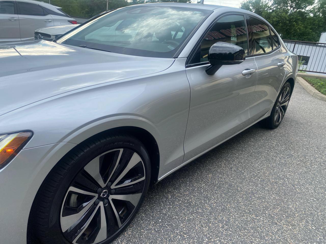 Used 2022 Volvo S60 B5 Momentum w/ Premium Package AWD/4WD image 30