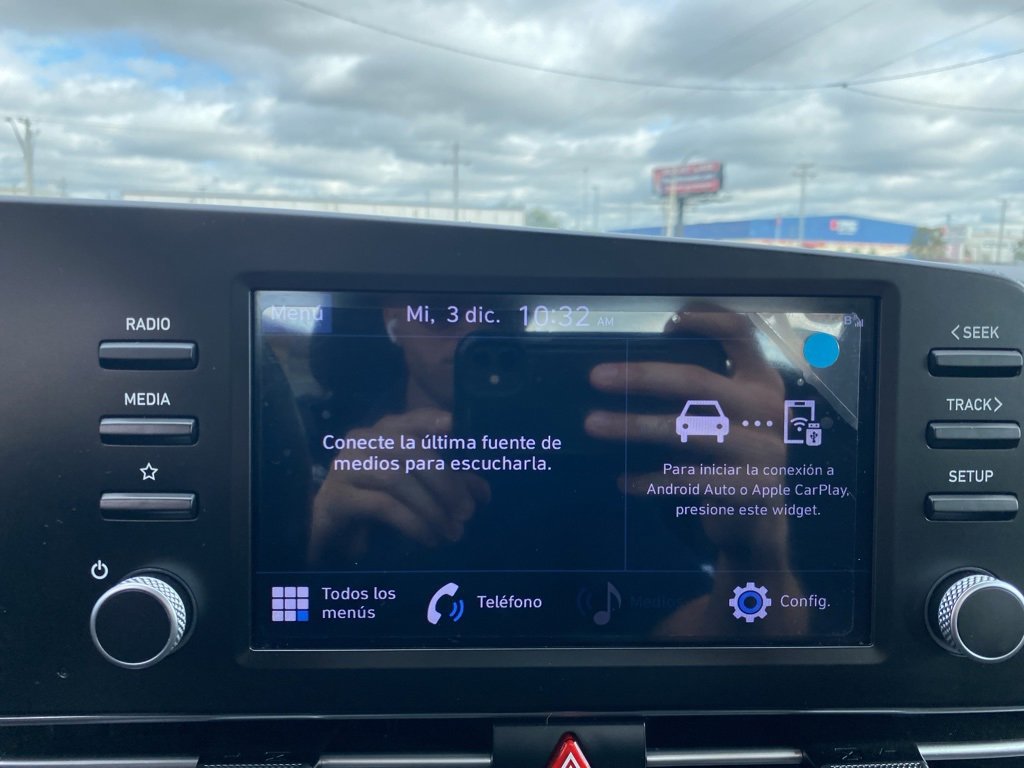 Used 2023 Hyundai Elantra SEL w/ Preferred Accessory Package image 19