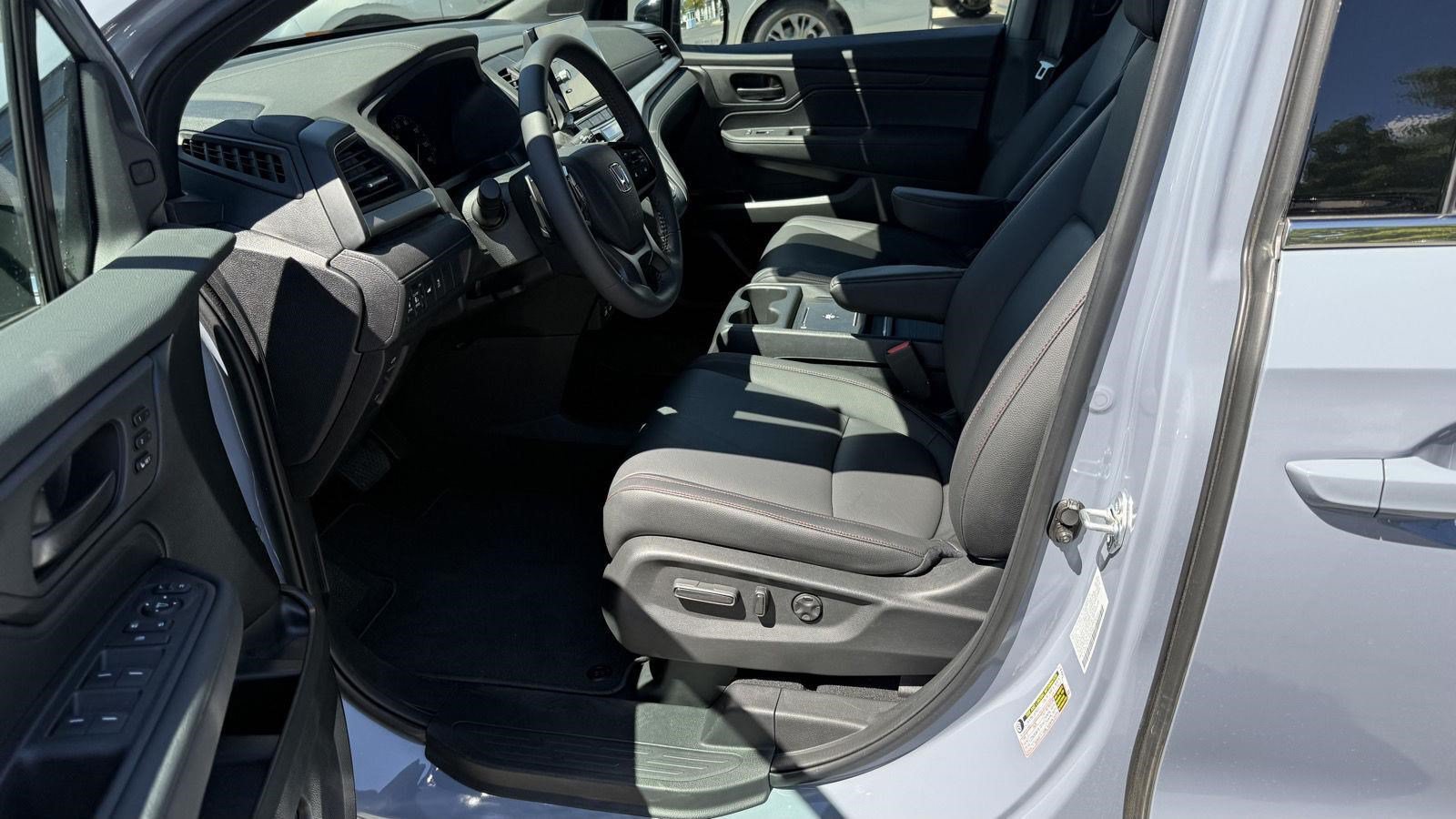 Certified 2026 Honda Odyssey Sport-L image 15