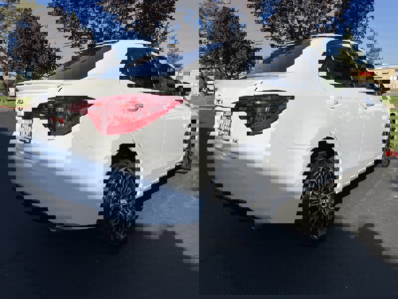 Used 2017 Toyota Corolla SE image 13
