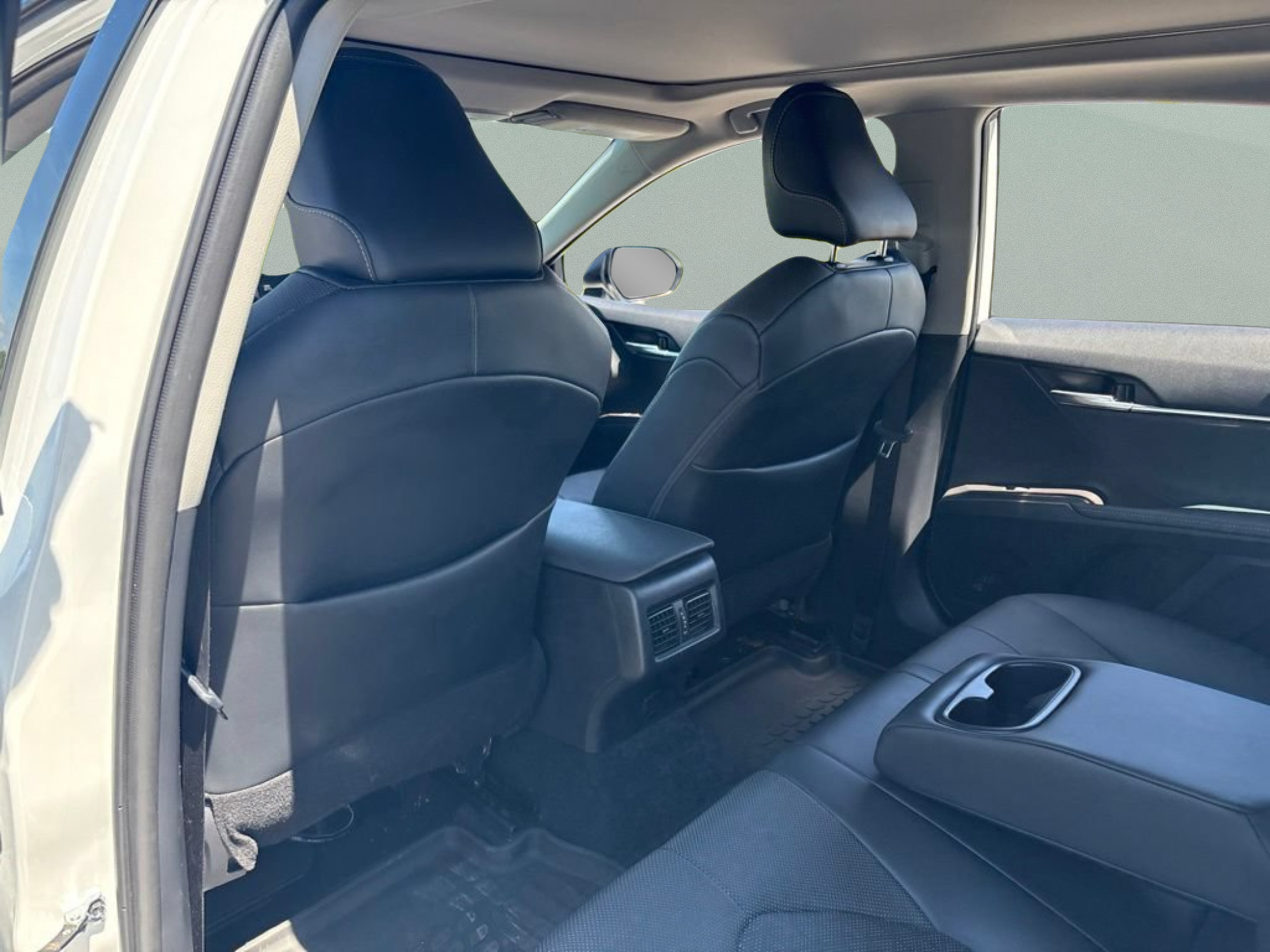 Used 2024 Toyota Camry XSE w/ Navigation Package FWD image 25