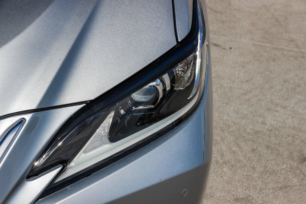 Certified 2024 Lexus ES 300h w/ Premium Package FWD image 9