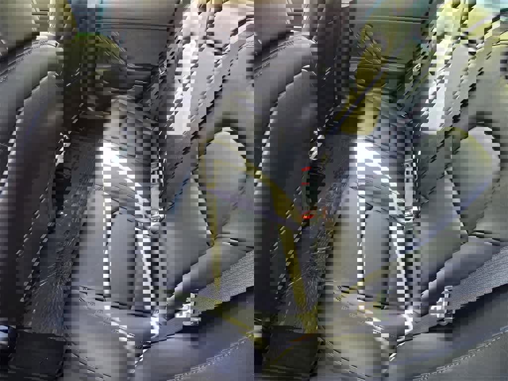 Used 2020 Tesla Model 3 Long Range image 8