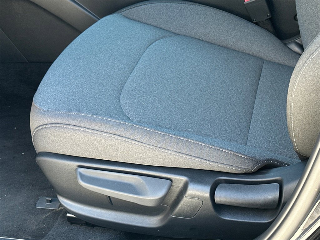 New 2025 Kia K4 LX image 13