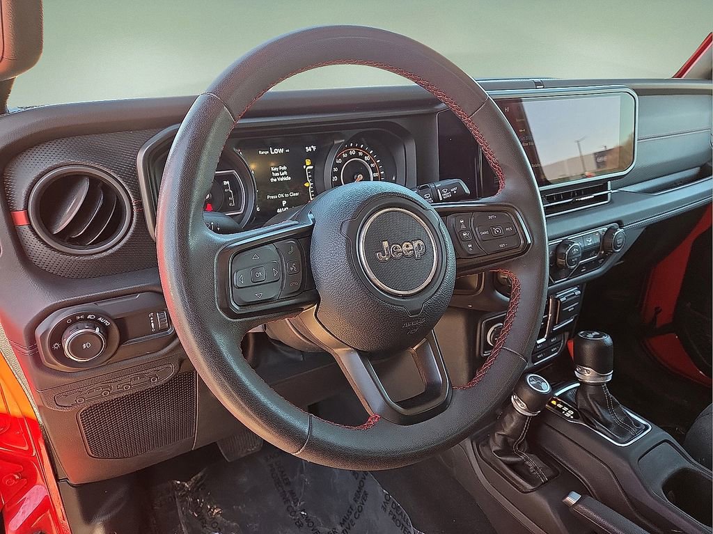 Used 2024 Jeep Wrangler Unlimited Rubicon image 24