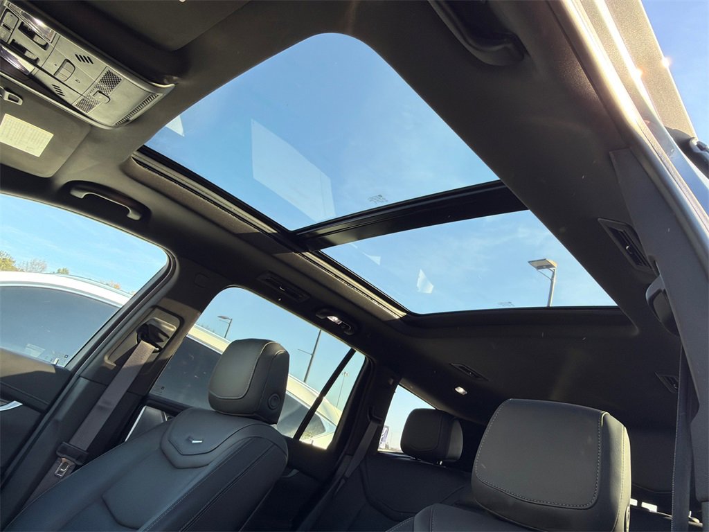 Used 2024 Cadillac XT6 Sport image 33