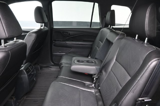 Used 2023 Honda Passport EX-L image 11