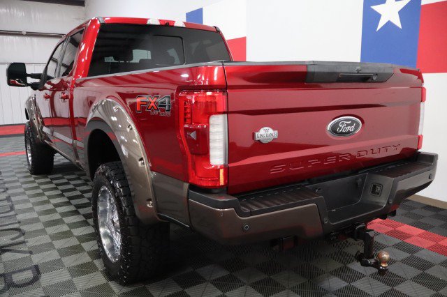 Used 2017 Ford F250 King Ranch w/ King Ranch Ultimate Package AWD/4WD image 11