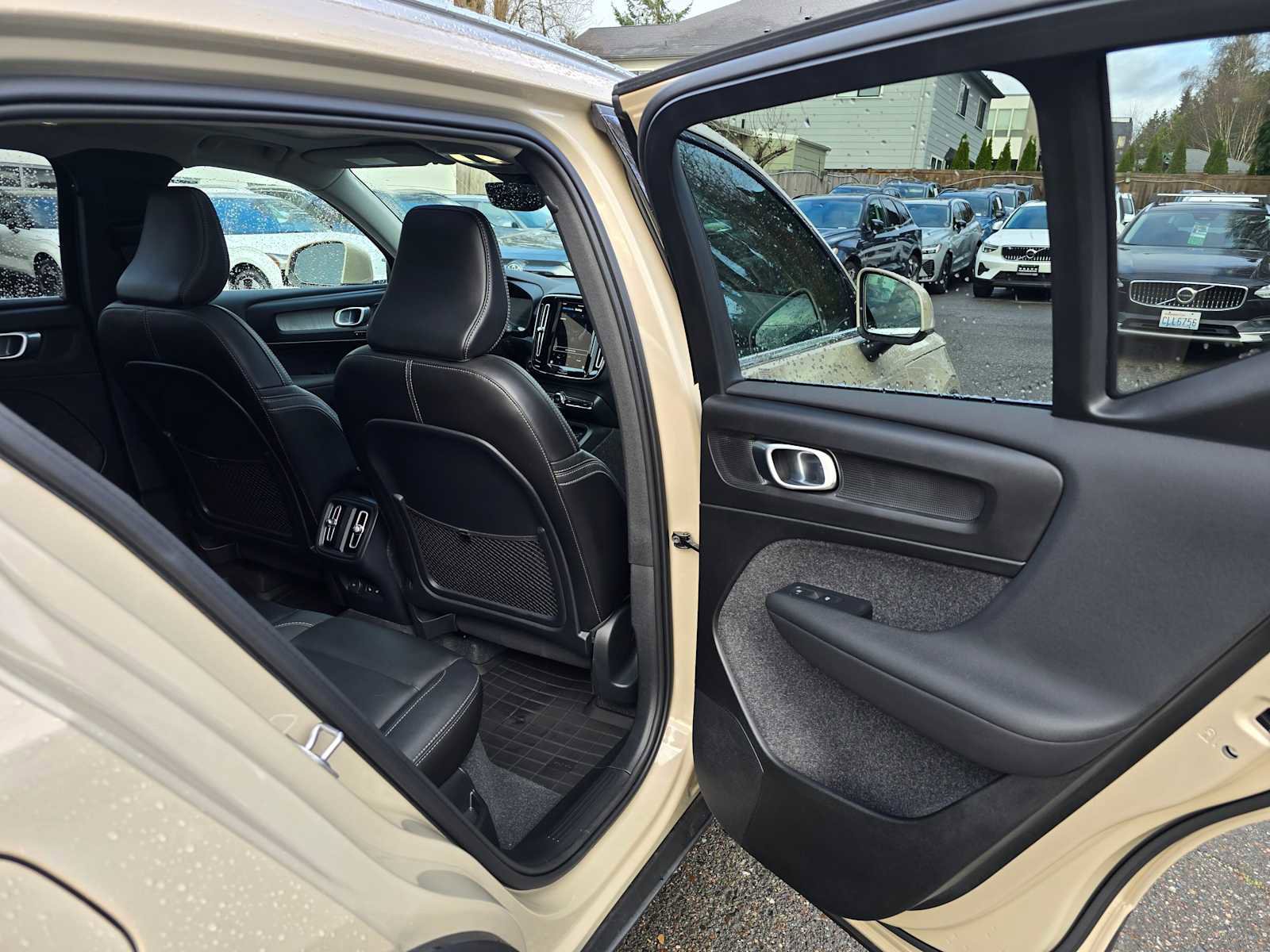 Certified 2025 Volvo XC40 B5 Plus w/ Climate Package image 13