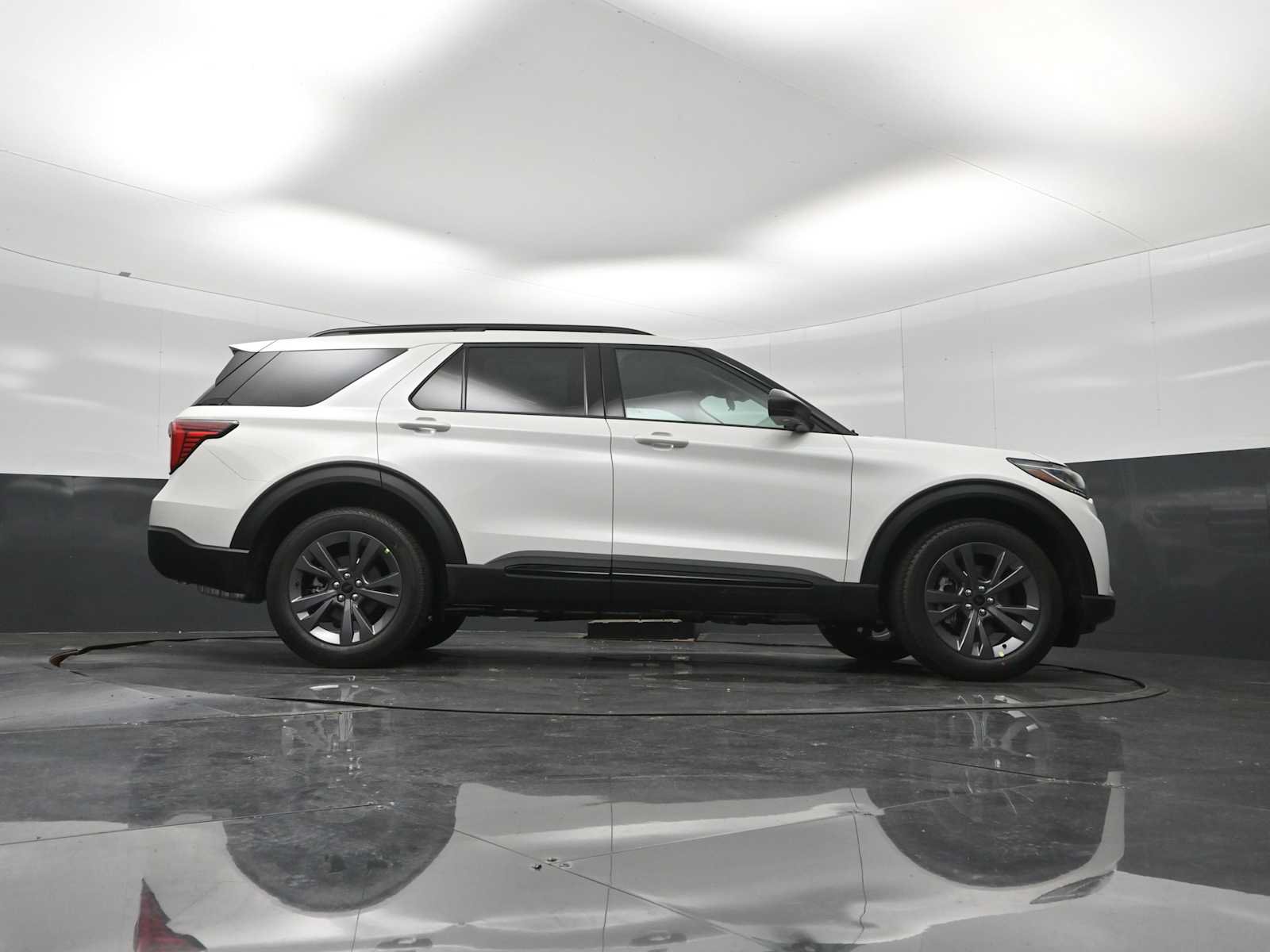New 2026 Ford Explorer Active w/ Active Comfort Package AWD/4WD image 57