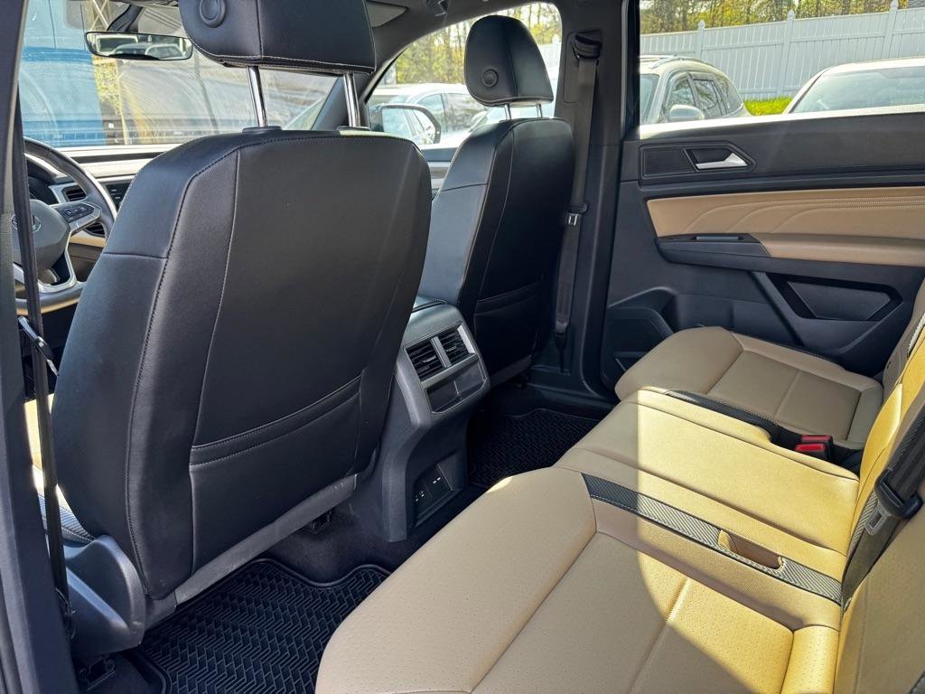 Used 2021 Volkswagen Atlas Cross Sport SE w/ Panoramic Sunroof Package AWD/4WD image 13