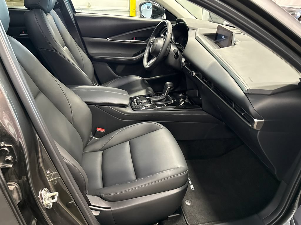 Used 2025 MAZDA CX-30 AWD 2.5 S w/ Select Sport Pkg image 13