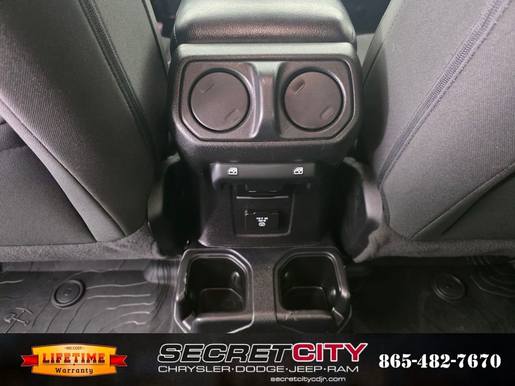 Used 2021 Jeep Wrangler Unlimited Sport image 26