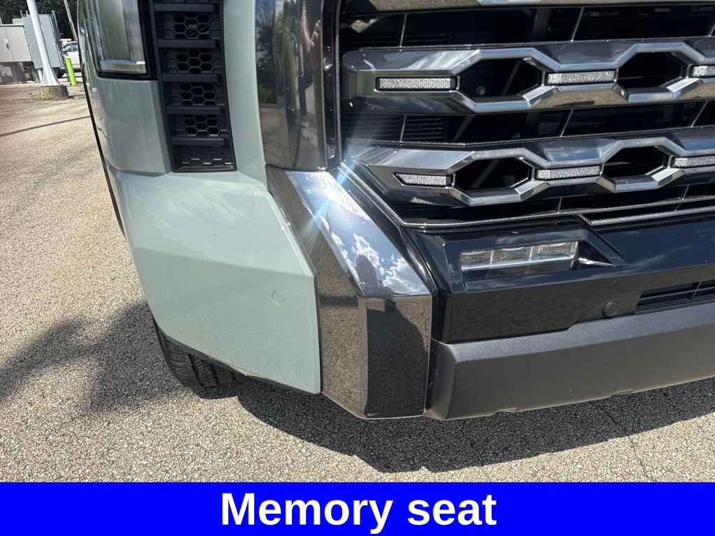 Used 2025 Toyota Tundra Platinum AWD/4WD image 5