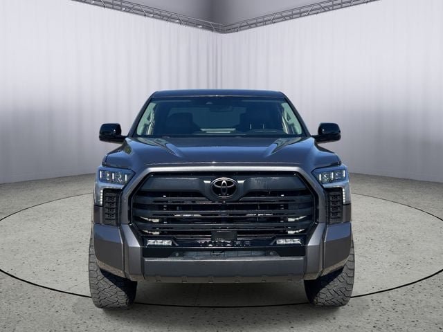 Used 2024 Toyota Tundra Limited AWD/4WD image 4
