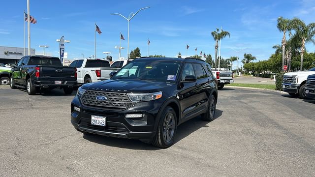 Certified 2024 Ford Explorer XLT w/ Equipment Group 202A AWD/4WD image 8