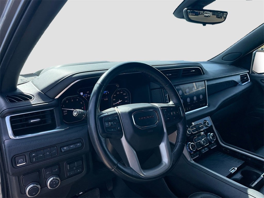 Used 2021 GMC Yukon Denali w/ Denali Ultimate Package image 12