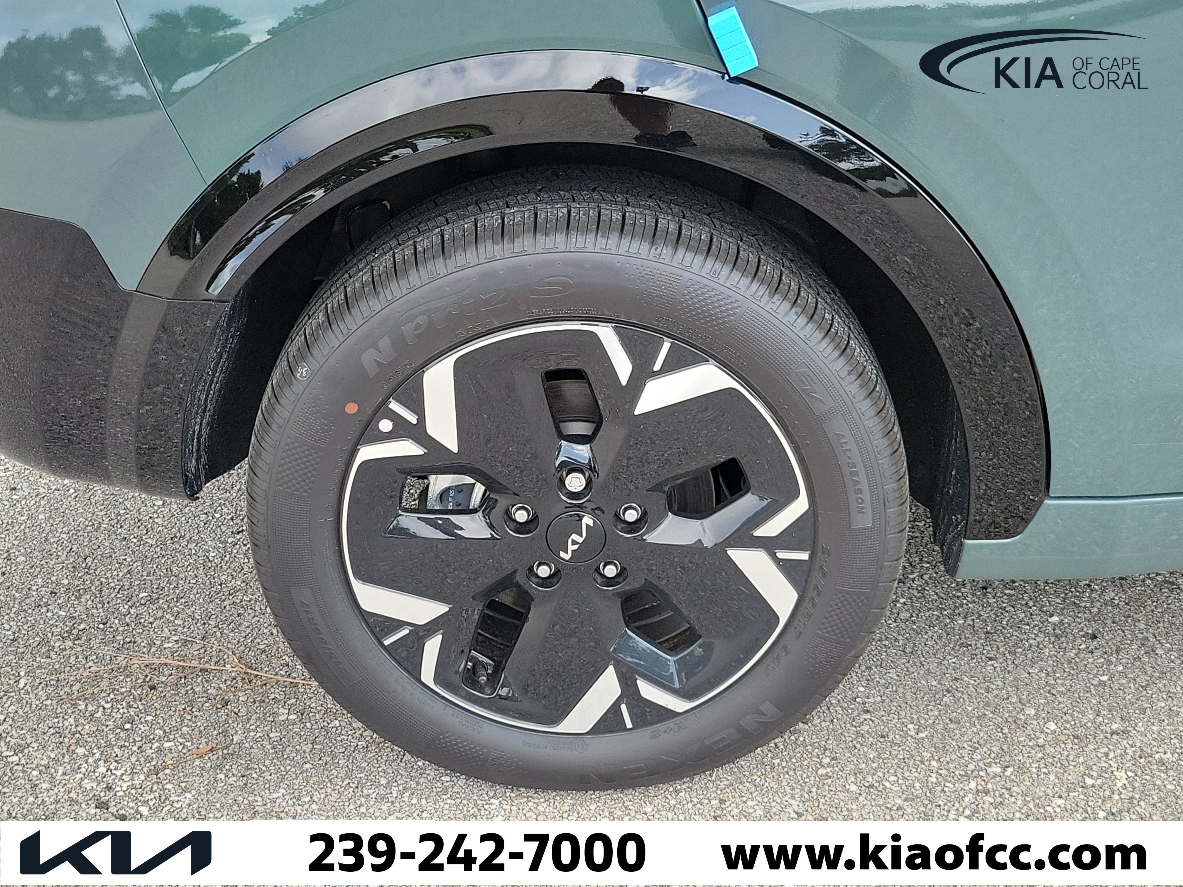 New 2026 Kia Niro Wind FWD image 9