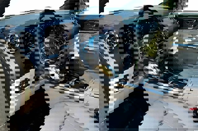 Certified 2025 Mercedes-Benz GLA 250 4MATIC image 21