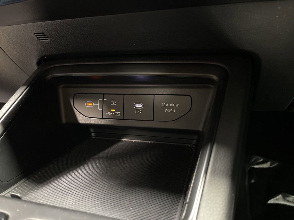 Used 2025 Kia K5 LXS FWD image 30