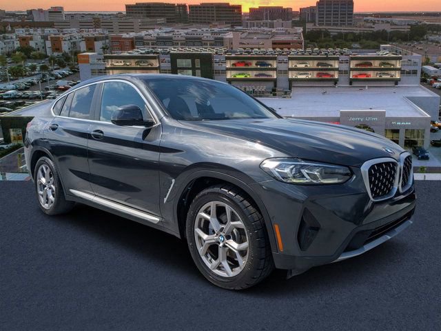 Used 2023 BMW X4 xDrive30i w/ Parking Assistance Package AWD/4WD image 1
