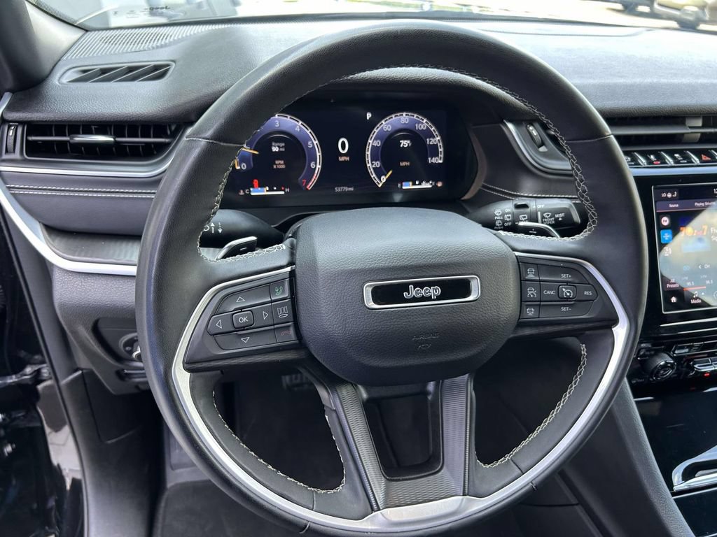 Used 2024 Jeep Grand Cherokee Altitude RWD image 12