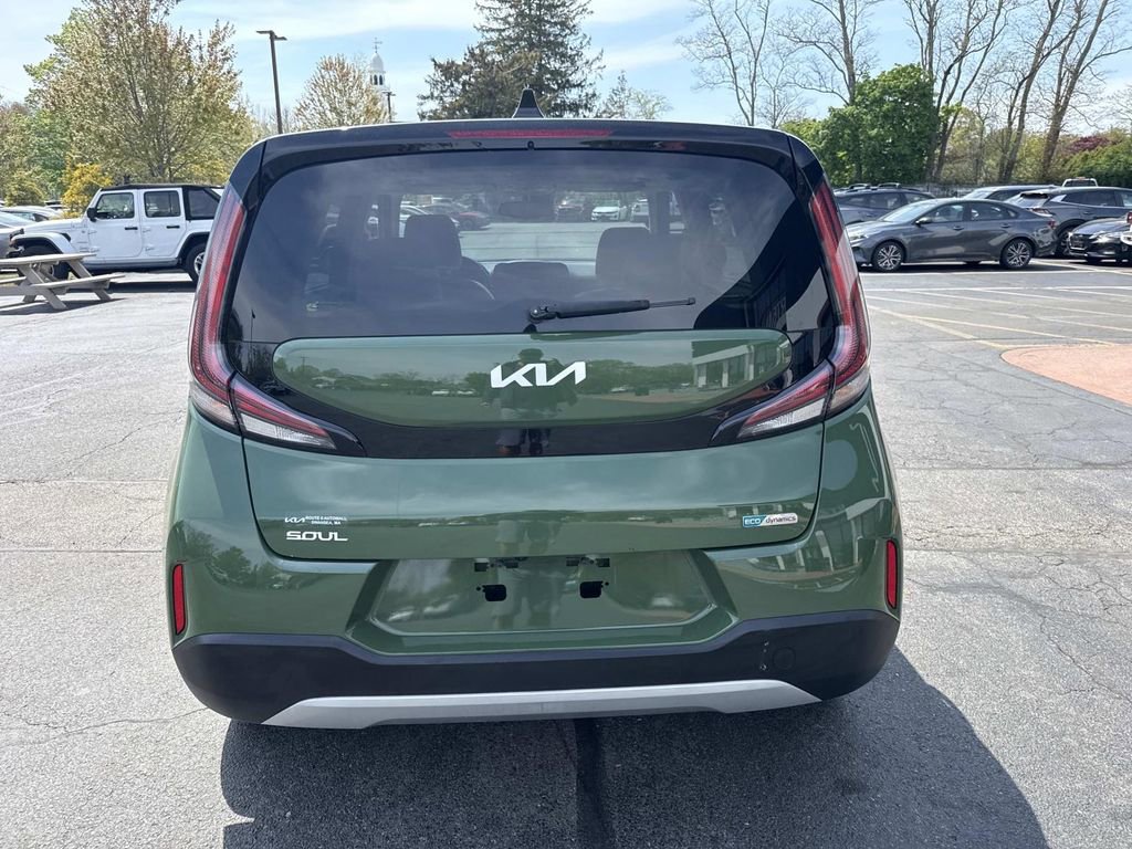 Used 2023 Kia Soul EX FWD image 4