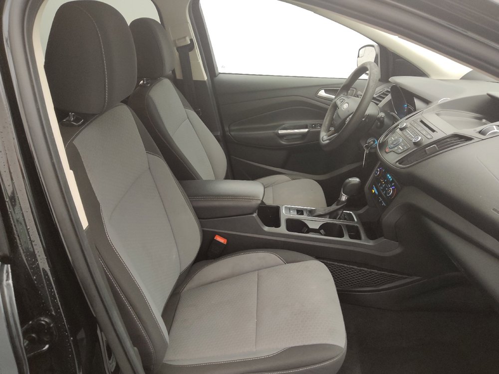 Used 2017 Ford Escape SE image 21