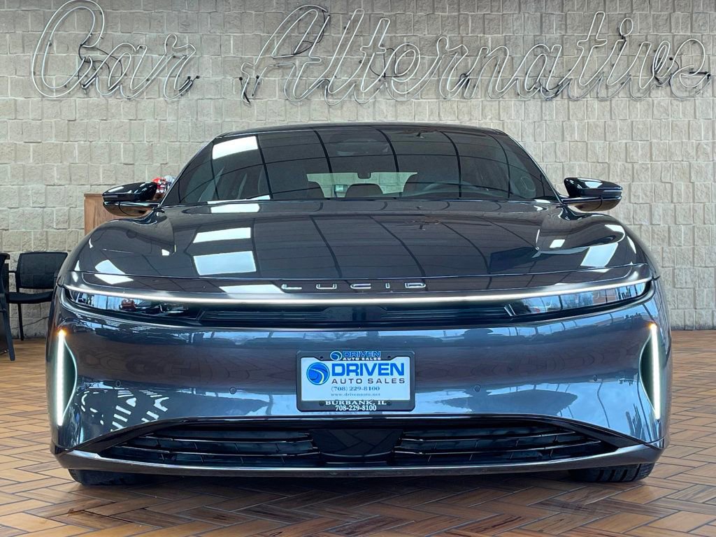 Used 2024 Lucid Air Touring image 3