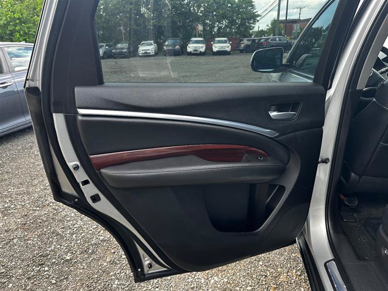 Used 2015 Acura MDX SH-AWD w/ Technology Package image 16