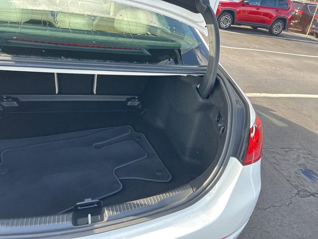 Used 2025 Mercedes-Benz C 300 Sedan image 31
