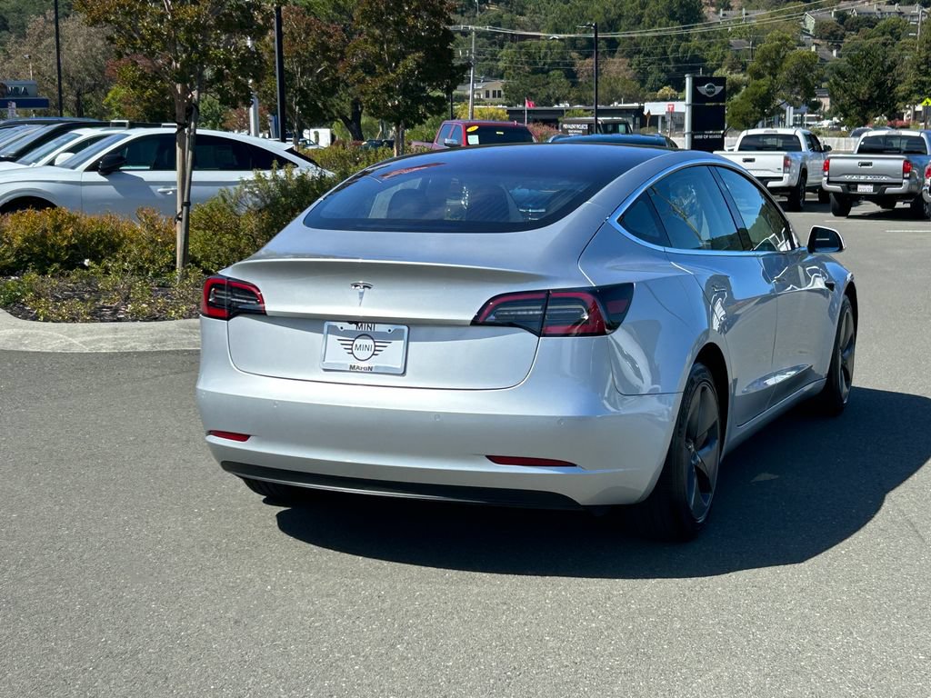 Used 2018 Tesla Model 3 Long Range RWD image 5