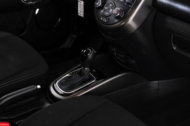 Used 2013 Kia Soul + image 21