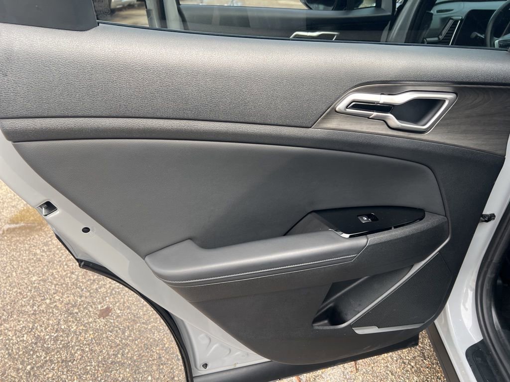 Certified 2024 Kia Sportage X-Line w/ X-Line Premium Package image 11