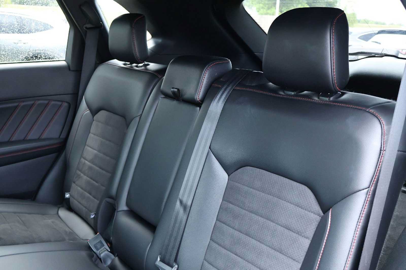 Used 2020 Ford Edge ST-Line FWD image 13